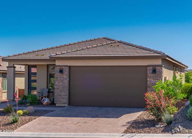 Property at 4516 Jackpot Rd, Wickenburg, AZ 85390, 2 beds, 2 baths