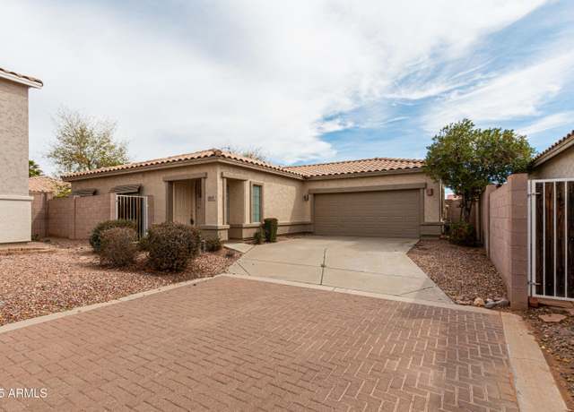 Property at 2624 E LA Costa Dr, Chandler, AZ 85249, 3 beds, 2 baths
