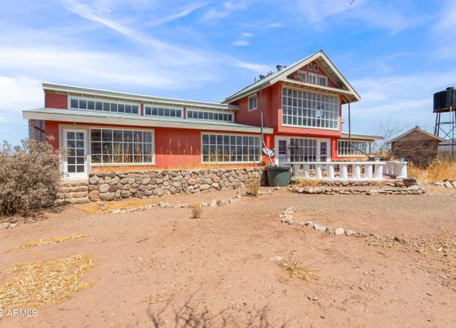 Property at 11265 E Watering Hole St, Sierra Vista, AZ 85635, 3 beds, 3 baths