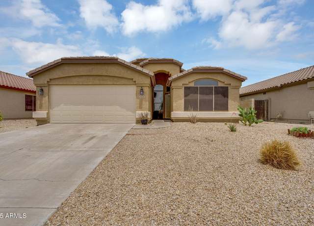 Property at 10226 W Country Club Trl, Peoria, AZ 85383, 4 beds, 2 baths