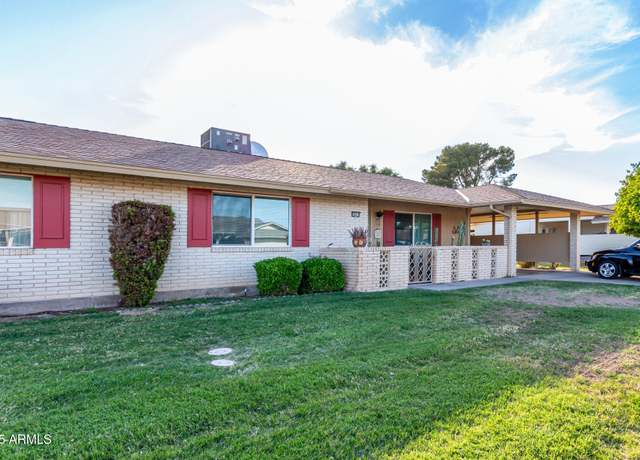 Property at 10619 W Roundelay Cir, Sun City, AZ 85351, 2 beds, 2 baths