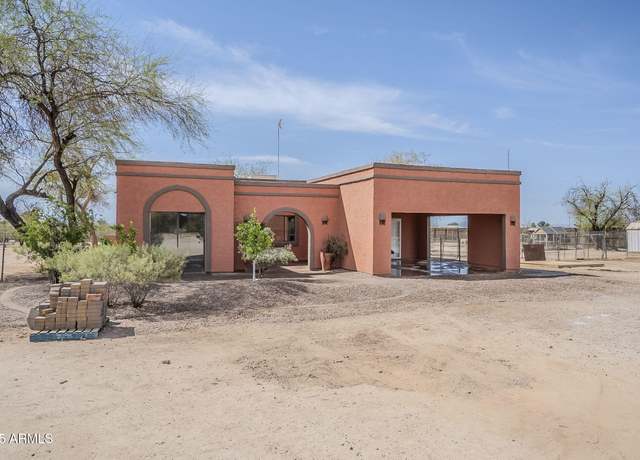 Property at 15675 W Hopi Dr, Casa Grande, AZ 85122, 3 beds, 2 baths