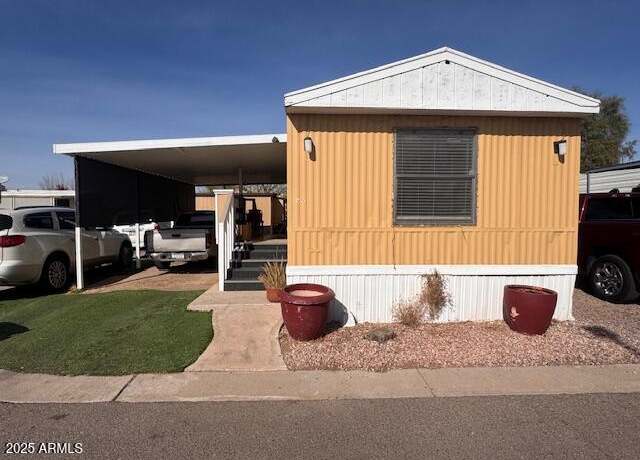 Property at 302 N Meridian Rd #326, Apache Junction, AZ 85120, 3 beds, 1.5 baths