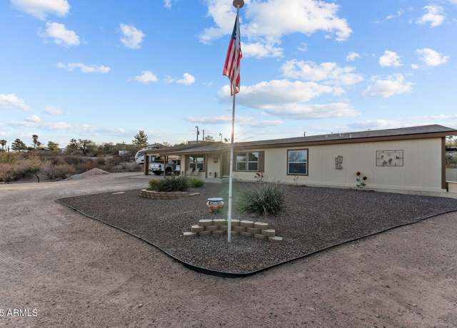 Property at 655 S 335th Ave, Wickenburg, AZ 85390, 3 beds, 2 baths