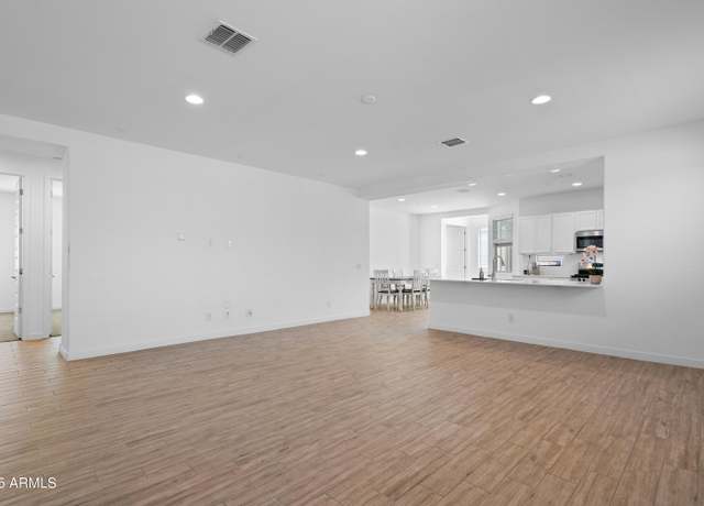 Property at 1541 W Carmen St, Phoenix, AZ 85041, 4 beds, 3 baths