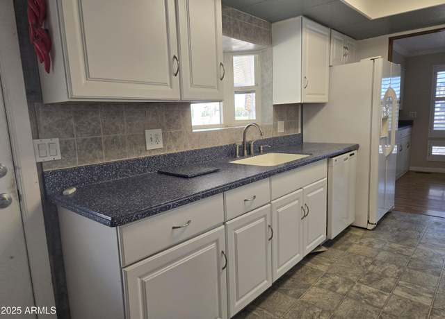 Property at 2650 W Union Hills Dr #33, Phoenix, AZ 85027, 3 beds, 2 baths