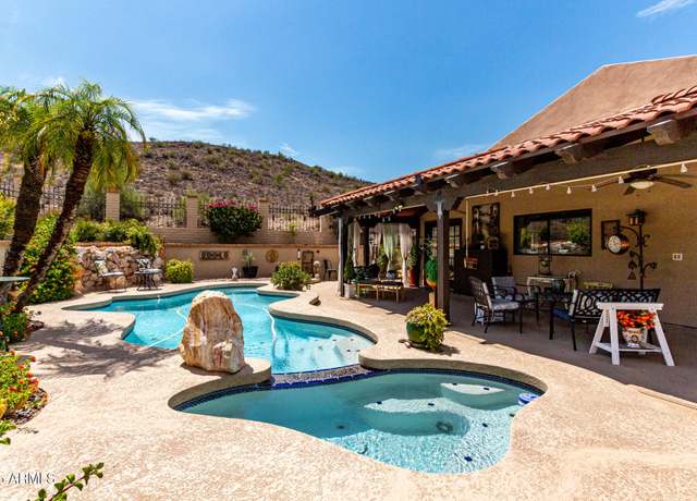 Property at 245 E Dahlia Dr, Phoenix, AZ 85022, 3 beds, 2 baths