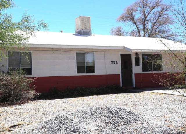 Property at 754 E Country Club Dr, Benson, AZ 85602, 3 beds, 2 baths