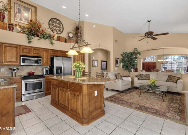 Property at 4720 E Bighorn Ave, Phoenix, AZ 85044, 3 beds, 2 baths