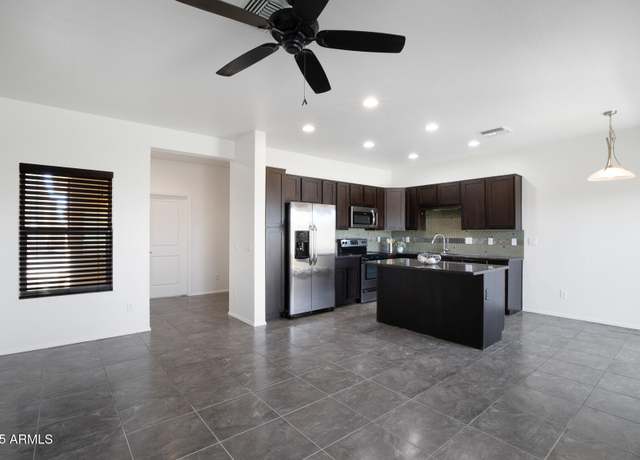 Property at 3113 E Danbury Rd #10, Phoenix, AZ 85032, 3 beds, 2.5 baths
