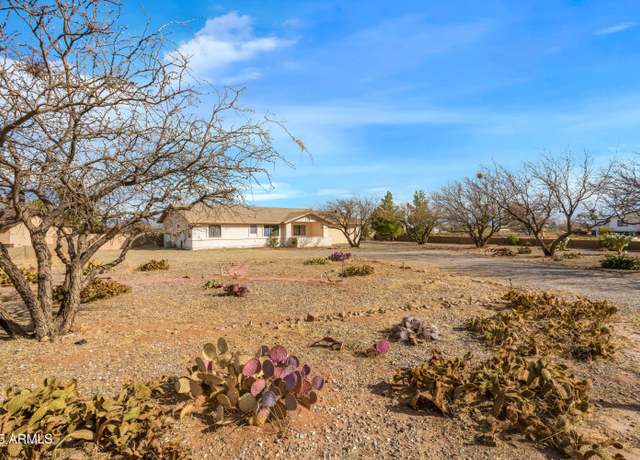 Property at 5837 S Wild Rose Rd, Hereford, AZ 85615, 3 beds, 2 baths