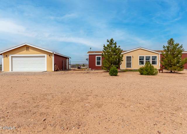 Property at 25312 N 195th Ave, Wittmann, AZ 85361, 3 beds, 2 baths