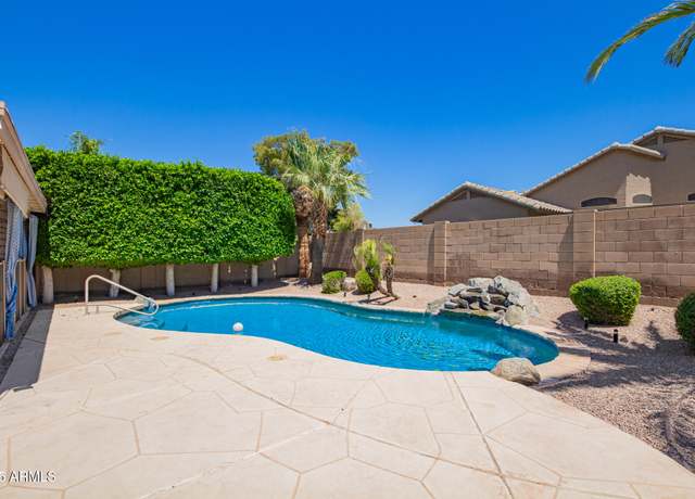 Property at 343 S Cottonwood St, Chandler, AZ 85225, 4 beds, 2 baths