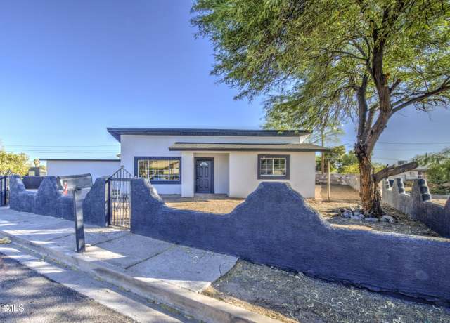 Property at 206 2nd Ave E, Buckeye, AZ 85326, 3 beds, 2 baths