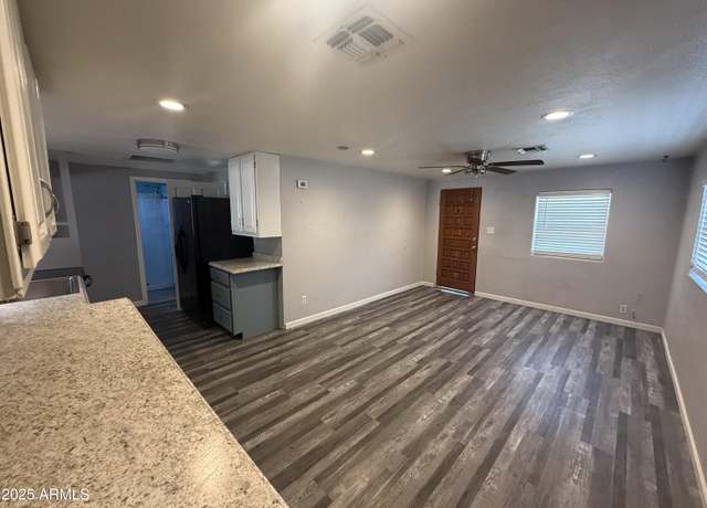 Property at 125 S 83rd Pl, Mesa, AZ 85208, 3 beds, 2 baths
