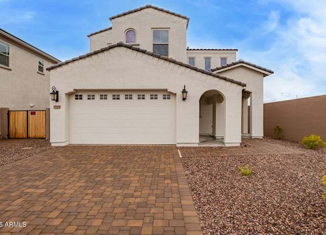 Property at 7725 W Crabapple Dr, Peoria, AZ 85383, 3 beds, 2.5 baths