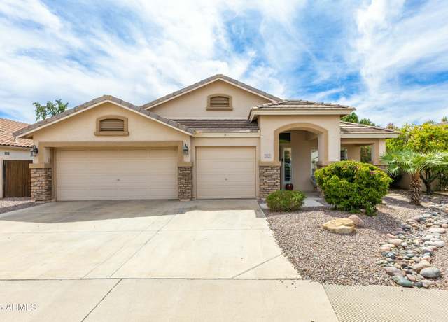 Property at 5629 E Garnet Ave, Mesa, AZ 85206, 4 beds, 2 baths
