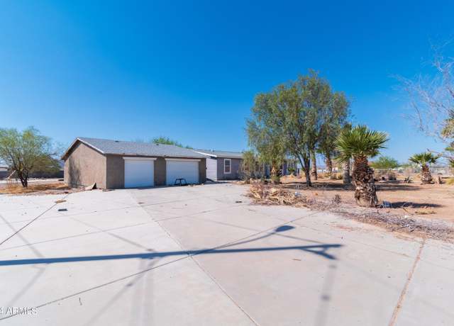 Property at 3718 S 379th Ave, Tonopah, AZ 85354, 4 beds, 3 baths