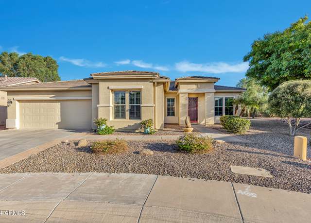 Property at 42929 W Castle Cove Cir, Maricopa, AZ 85138, 2 beds, 2.5 baths