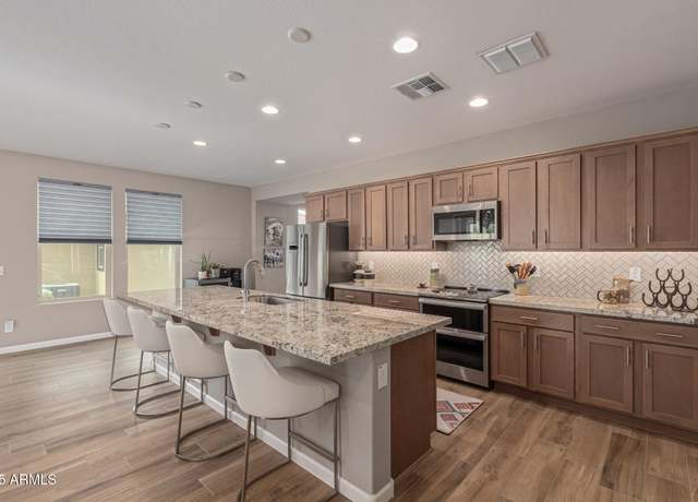 Property at 3261 Maverick Dr, Wickenburg, AZ 85390, 2 beds, 2 baths