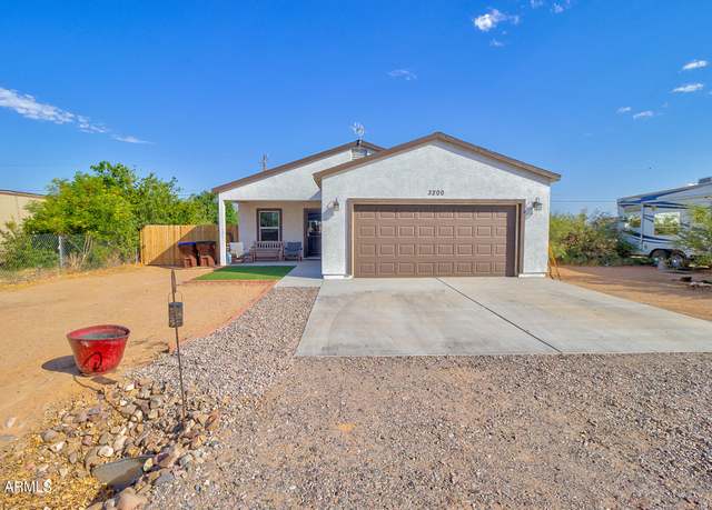 Property at 3200 W Colusa Dr, Eloy, AZ 85131, 3 beds, 2 baths