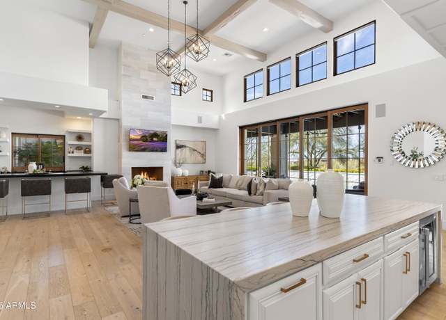 Property at 19494 N 98th Pl, Scottsdale, AZ 85255, 5 beds, 5.5 baths