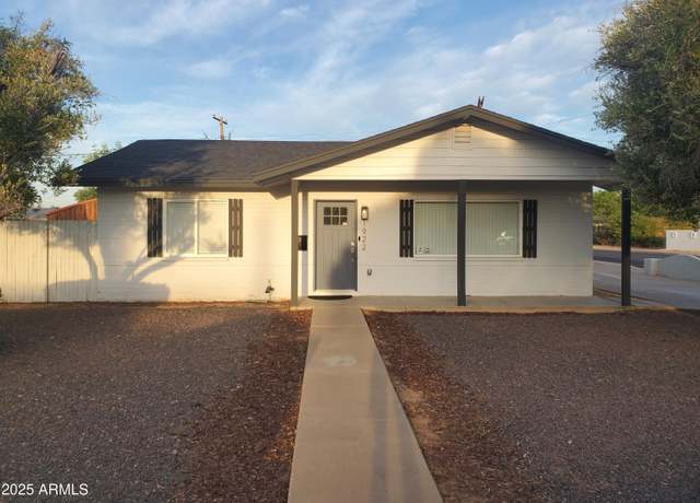 Property at 1922 N 21st Pl, Phoenix, AZ 85006, 4 beds, 2.75 baths