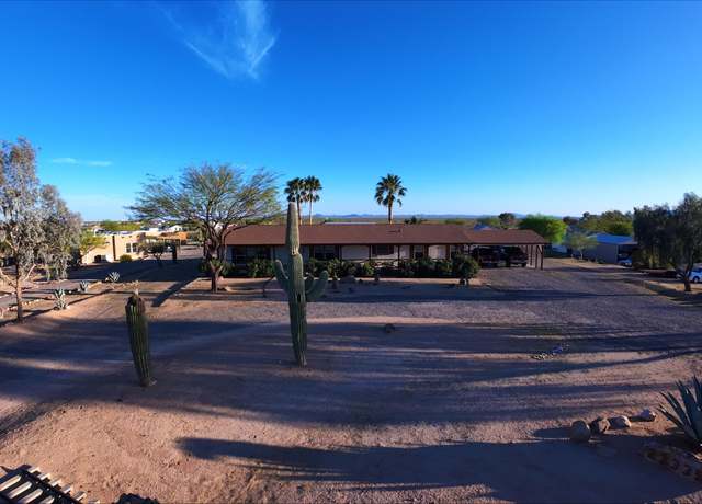Property at 23335 W Staghorn Ln, Congress, AZ 85332, 3 beds, 2 baths