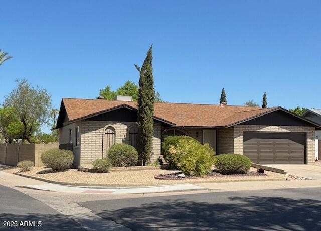 Property at 1102 E Grandview Rd, Phoenix, AZ 85022, 3 beds, 1.75 baths