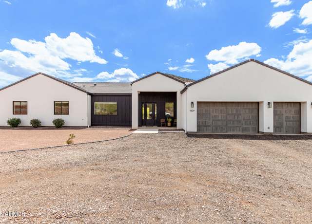 Property at 1809 E Mariola Way, Phoenix, AZ 85086, 5 beds, 3.5 baths