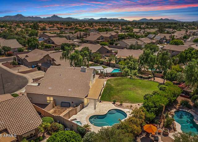 Property at 6102 E Danbury Rd, Scottsdale, AZ 85254, 5 beds, 2.5 baths