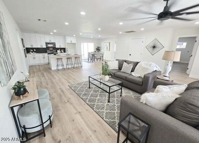 Property at 6607 S Mitchell Dr, Tempe, AZ 85283, 4 beds, 2 baths