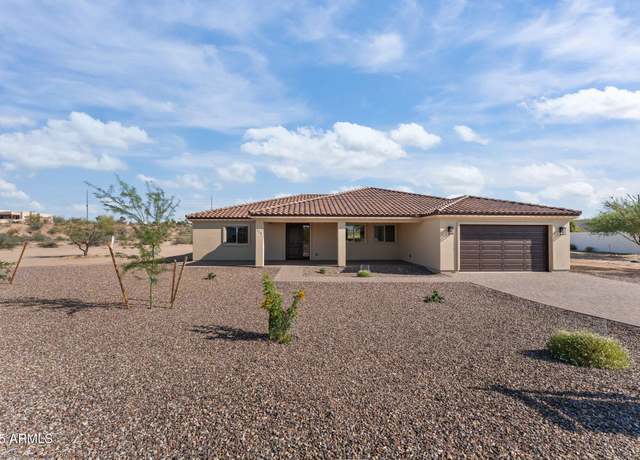 Property at 115 Ironwood Pl, Wickenburg, AZ 85390, 3 beds, 2 baths