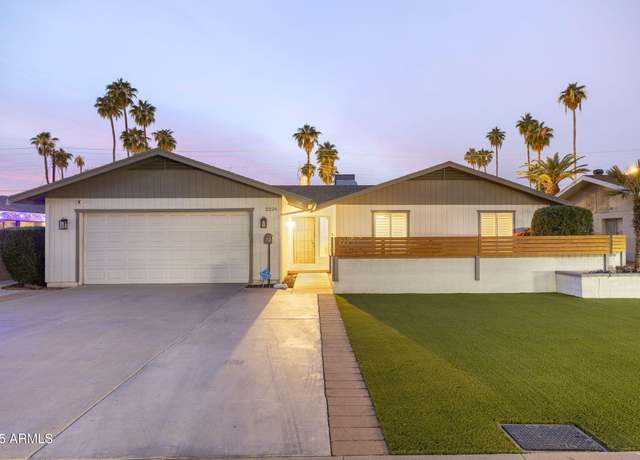 Property at 2226 S Kachina Dr, Tempe, AZ 85282, 3 beds, 2 baths
