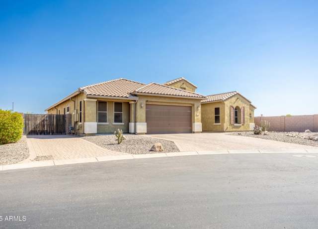Property at 2888 E Bellflower Dr, Gilbert, AZ 85298, 5 beds, 3.5 baths
