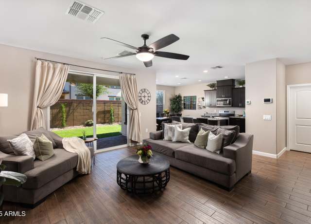Property at 1255 N Arizona Ave #1013, Chandler, AZ 85225, 3 beds, 2.5 baths