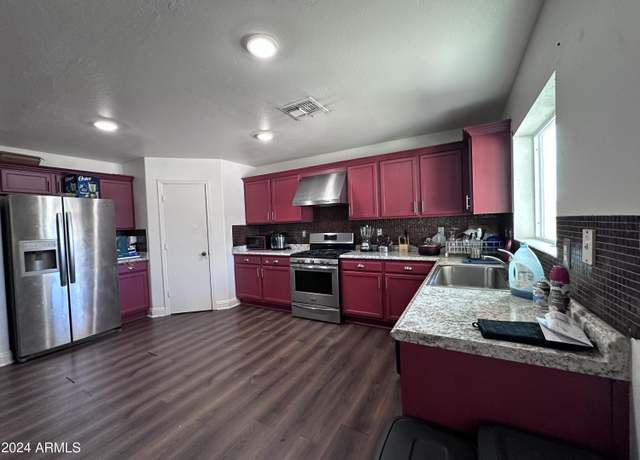 Property at 6245 W Southgate St, Phoenix, AZ 85043, 3 beds, 2.5 baths