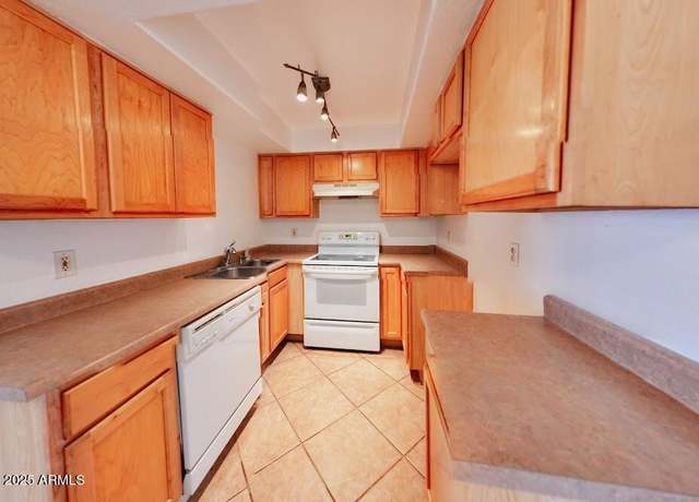 Property at 2121 W Royal Palm Rd #1116, Phoenix, AZ 85021, 1 bed, 1 bath