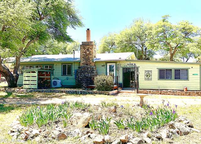 Property at 22830 S Lakewood Dr, Yarnell, AZ 85362, 2 beds, 2 baths