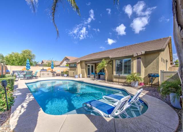 Property at 737 W Desert Valley Dr, San Tan Valley, AZ 85143, 3 beds, 2 baths
