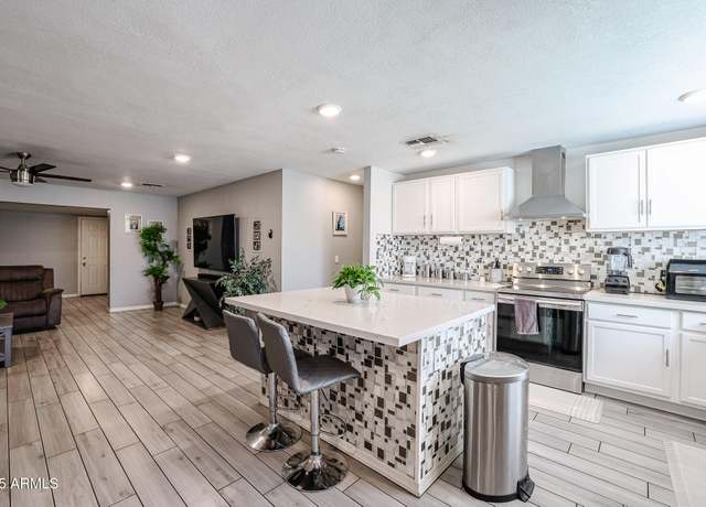 Property at 3440 W Krall St, Phoenix, AZ 85017, 4 beds, 3 baths
