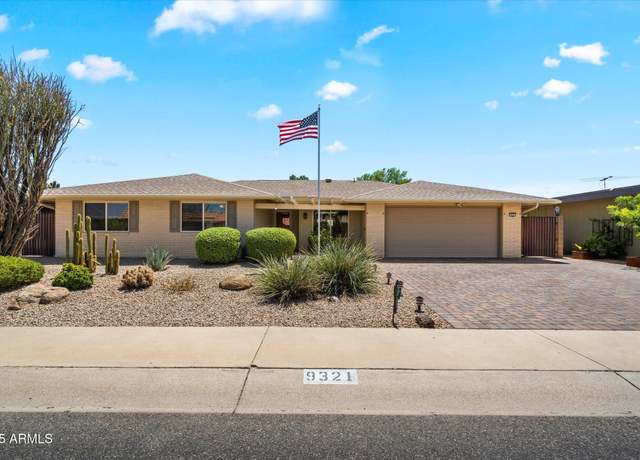 Property at 9321 W Glen Oaks Cir, Sun City, AZ 85351, 3 beds, 2 baths