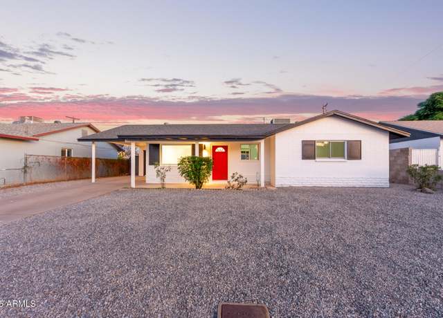 Property at 8147 W Clarendon Ave, Phoenix, AZ 85033, 4 beds, 2 baths