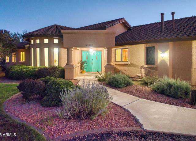 Property at 5664 S Equestrian Pl, Hereford, AZ 85615, 3 beds, 2 baths