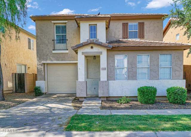Property at 1420 E Sonrisas St, Phoenix, AZ 85040, 2 beds, 2.5 baths