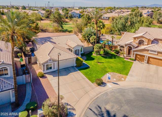 Property at 1735 W Aspen Ave, Gilbert, AZ 85233, 4 beds, 2 baths