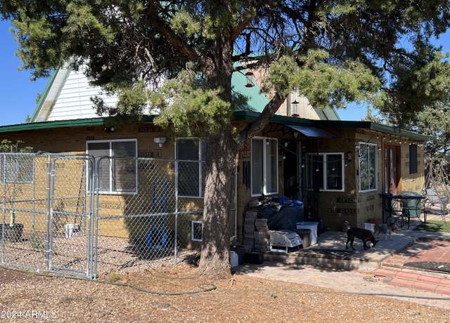 Property at 2244 N View Dr, Vernon, AZ 85940, 1 bed, 1 bath