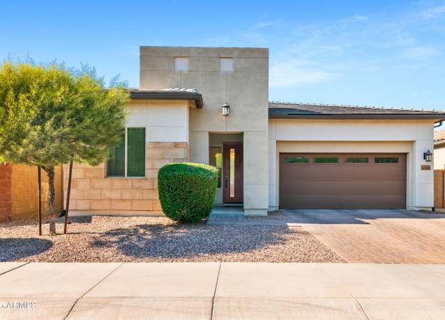 Property at 1492 W Bruce Ave, Gilbert, AZ 85233, 4 beds, 3 baths