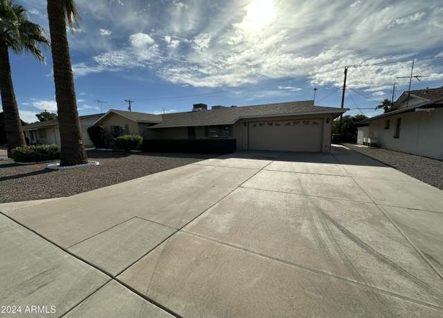 Property at 5725 E Covina Rd, Mesa, AZ 85205, 2 beds, 2 baths