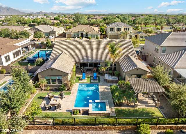 Property at 3920 E Aloe Pl, Chandler, AZ 85286, 5 beds, 4.5 baths